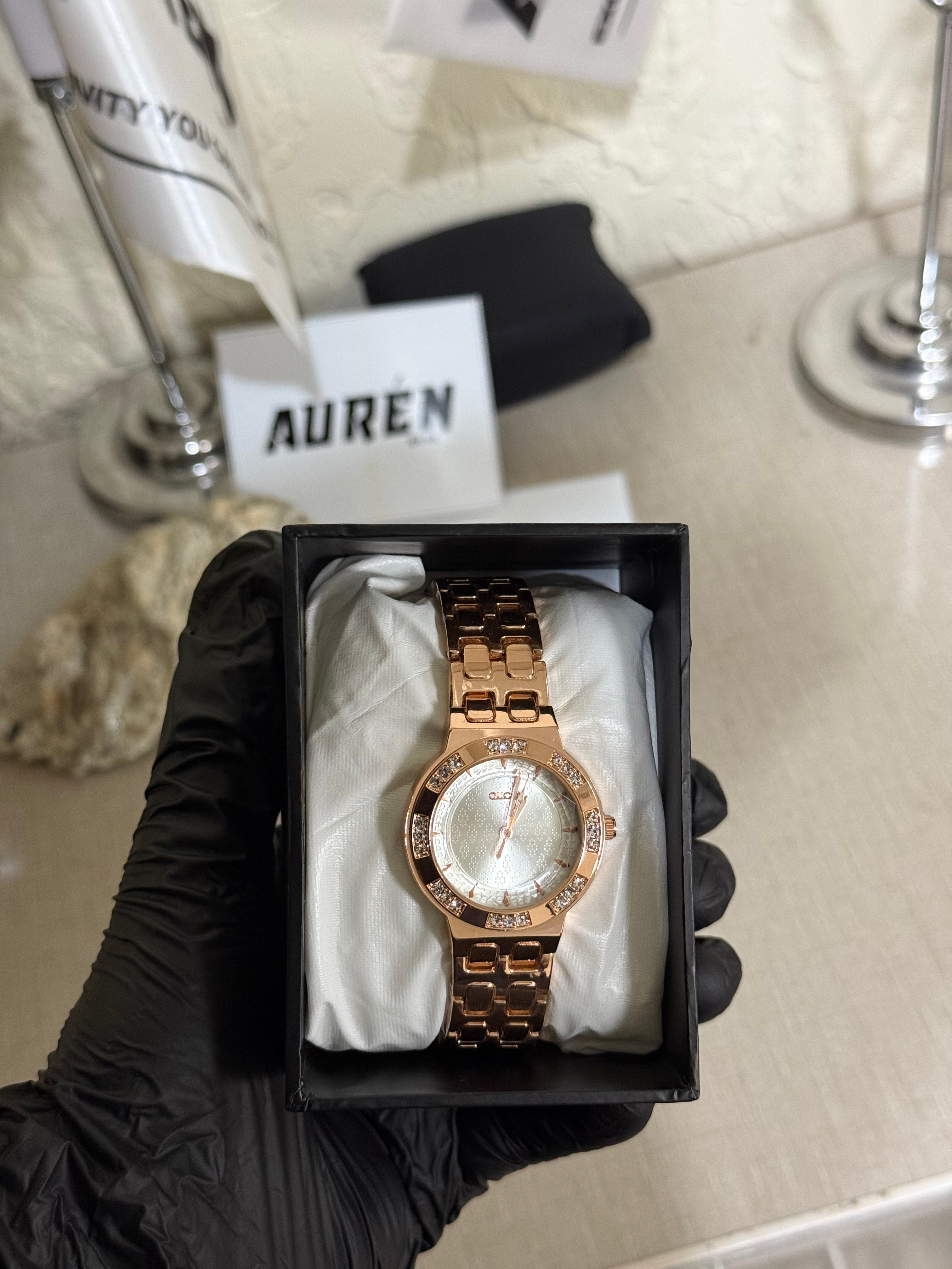 Gucci Gold ladies Stone Model