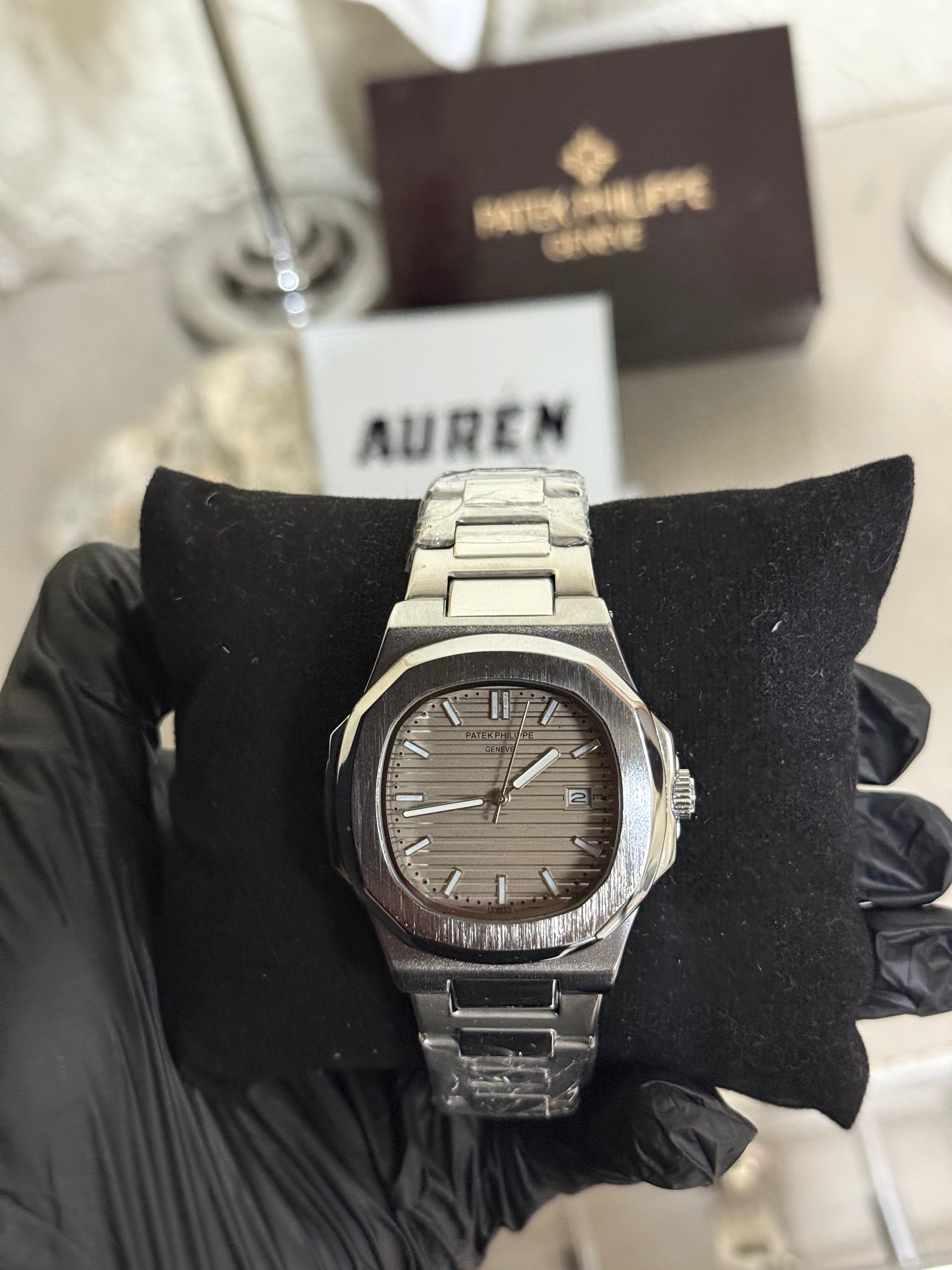 Patek Philippe Nautilus Biege-Silver